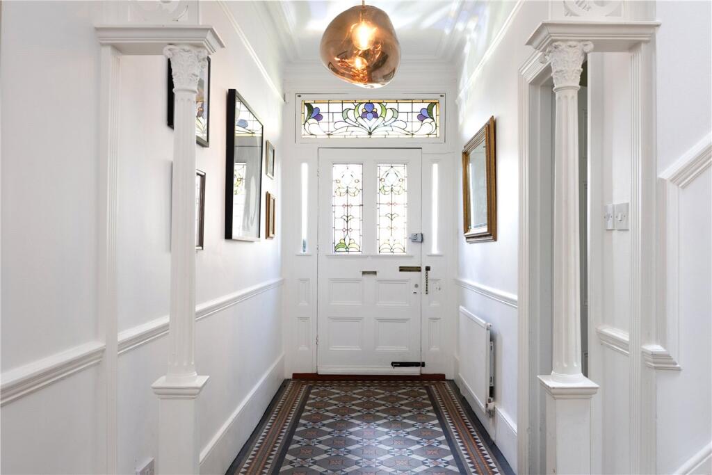 Larpent Avenue, London, SW15 photo 3