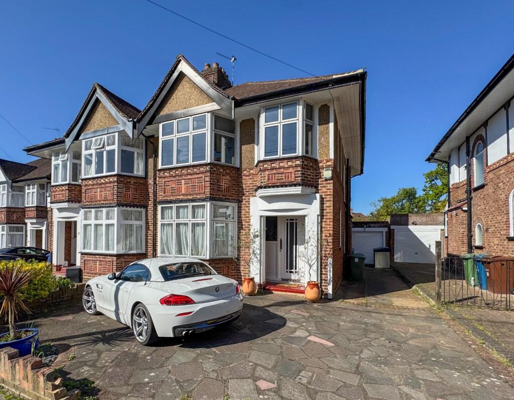 House in London, Pinner