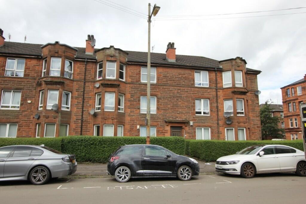 Main image of property: 2/1, 90 Langside Road