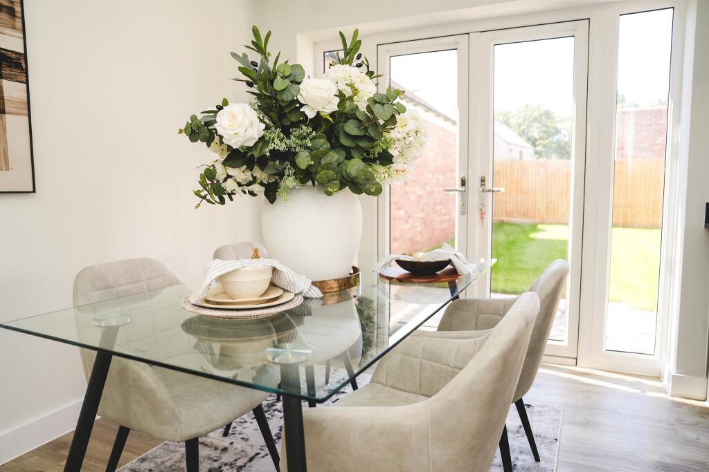 House in Nottingham, Bramcote - More
