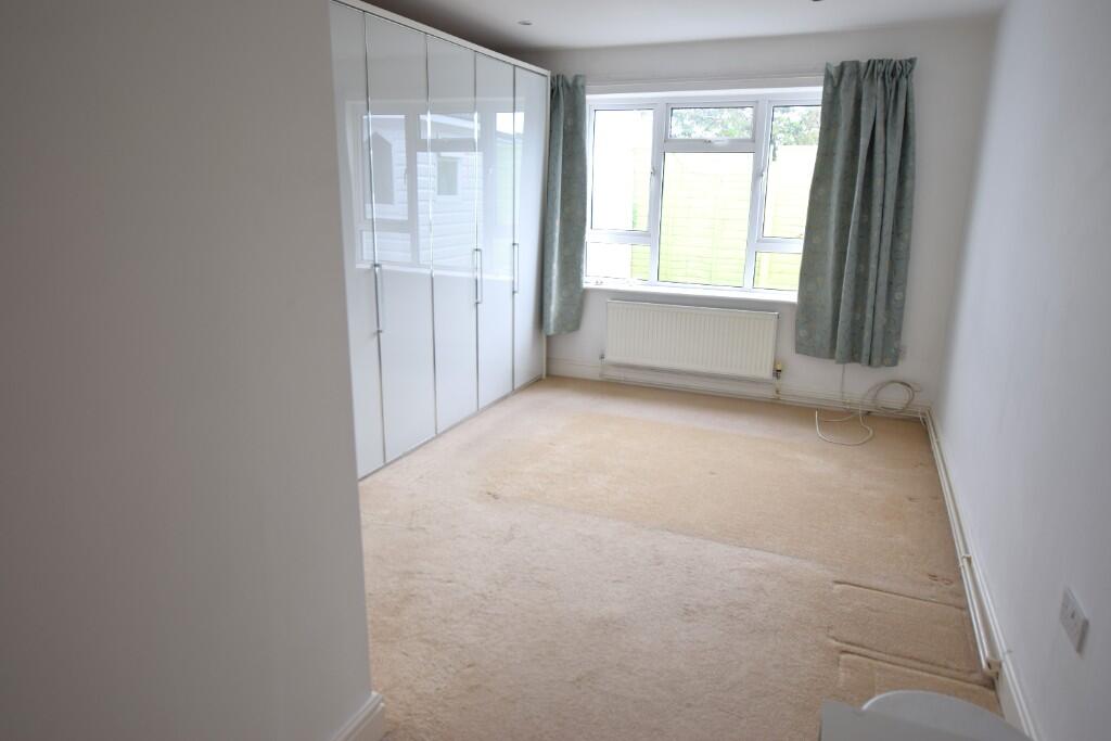 Camber Drive, BN24 photo 4