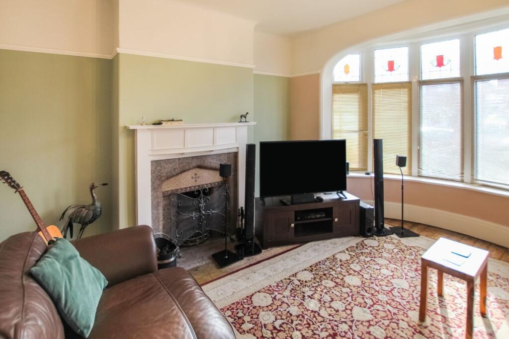 13 Laverton Road, St. Annes, FY8 1EW photo 4