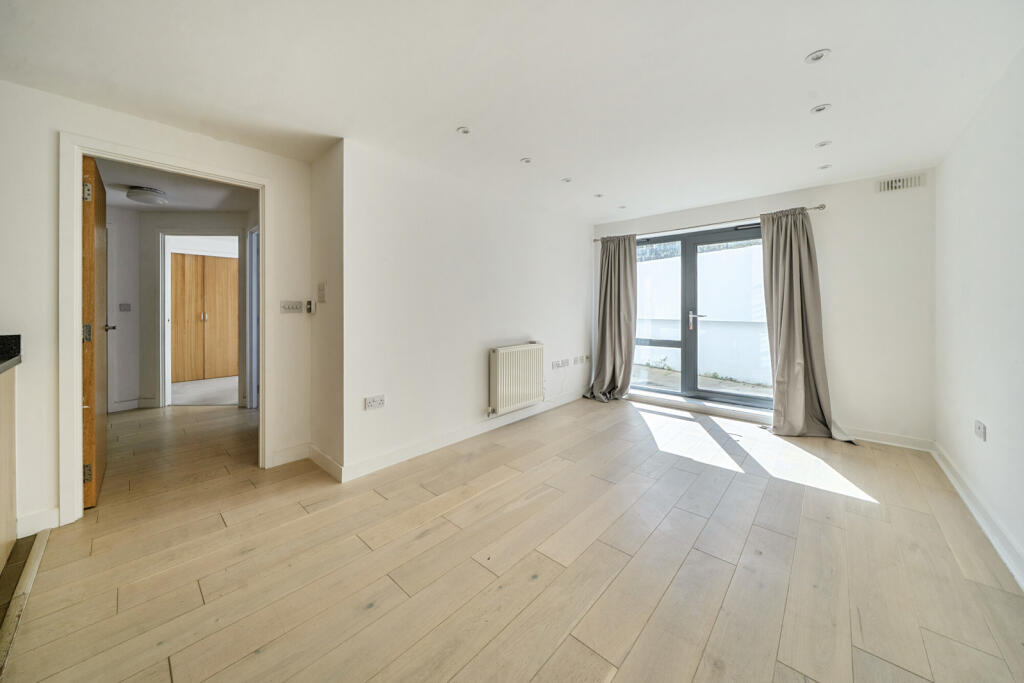 Apartment in London - More
