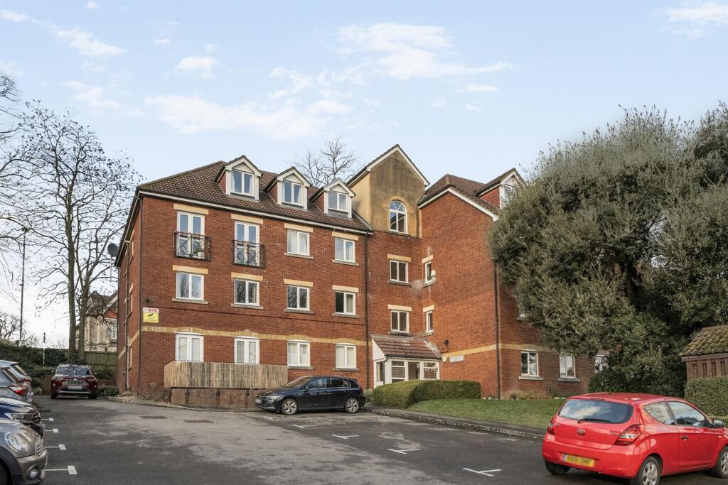 Main image of property: Coley Avenue, Reading, RG1