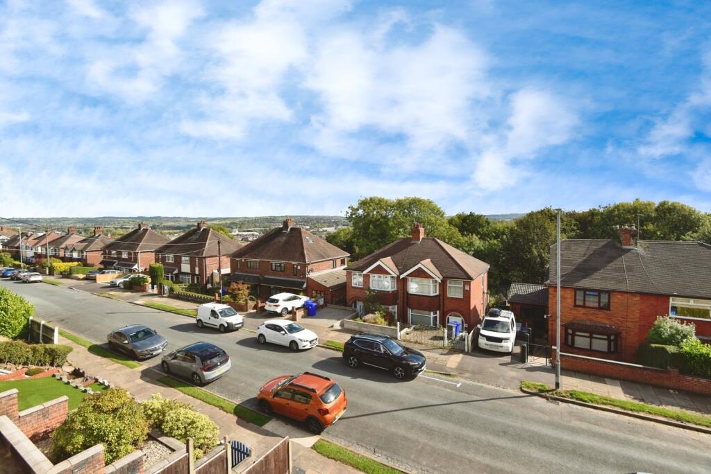 Hunters Way, STOKE-ON-TRENT, Staffordshire, ST4 photo 2