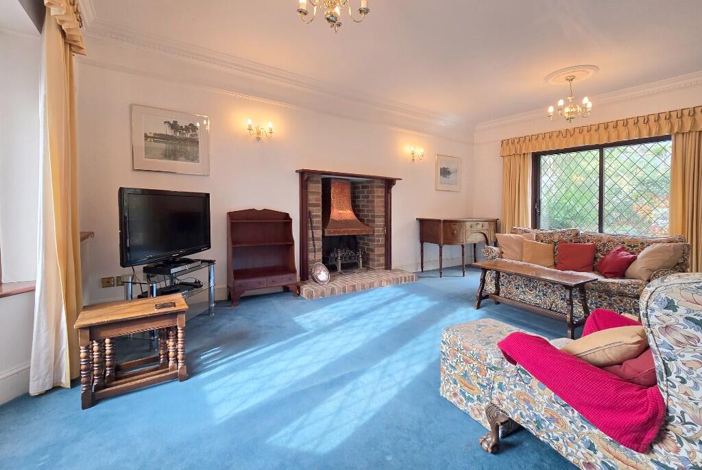 Saxon Place, Lower Buckland Road, Lymington, Hampshire photo 2