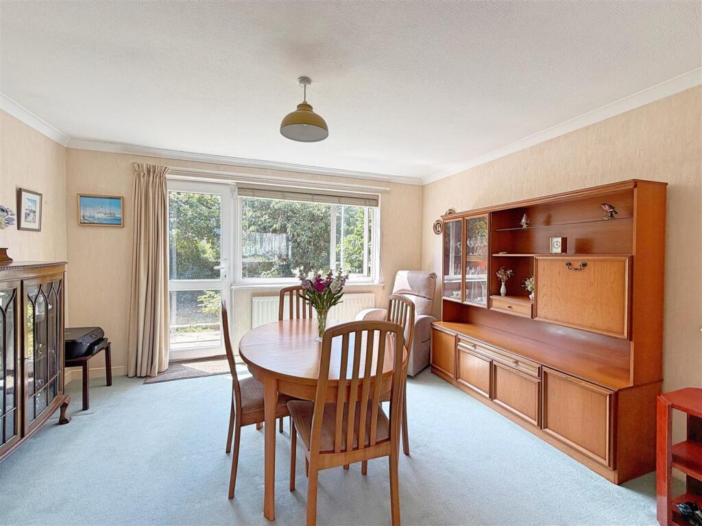 House in Braintree - More