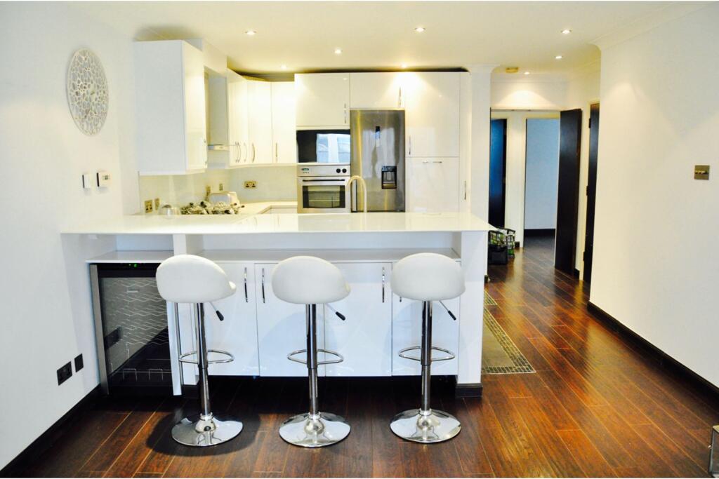 Apartment in London - View 5