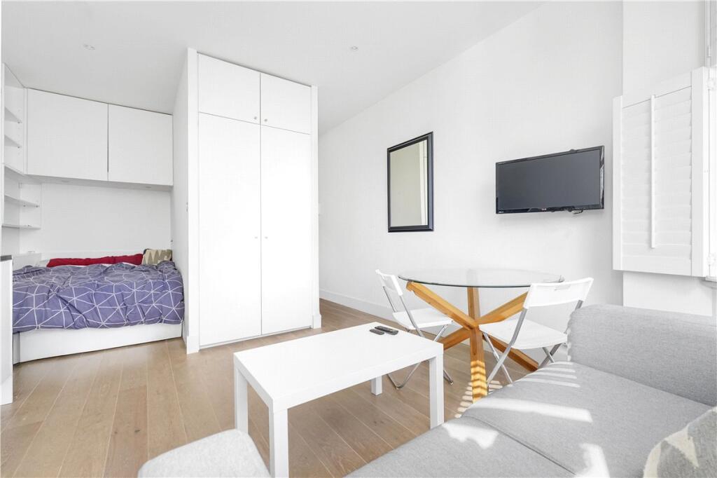 Apartment in London - View 3
