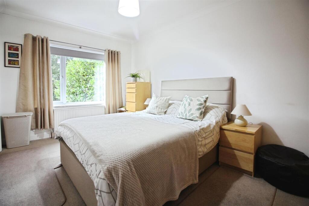 Apartment in Leeds - More