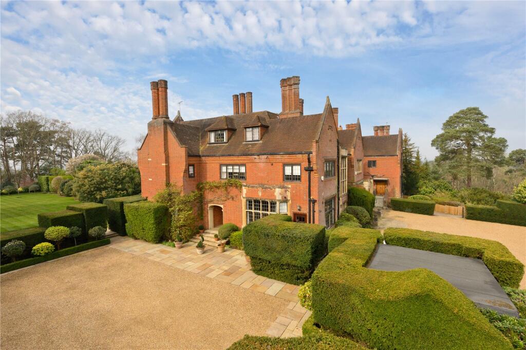Main image of property: Old Avenue, St George's Hill, Weybridge, Surrey, KT13