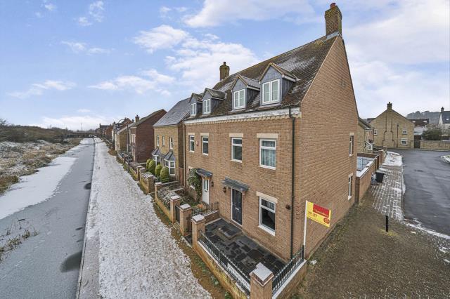 Main image of property: Mattocks Path, Swindon, SN1