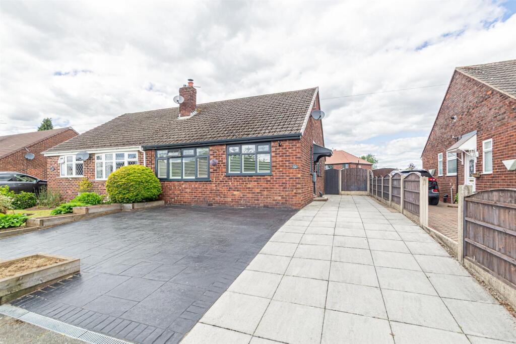 Main image of property: Gainsborough Road, Warrington, WA4