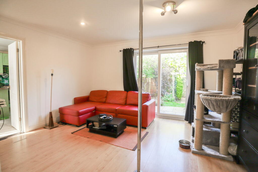 House in Swindon - View 4