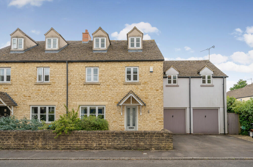 Main image of property: Millers Mews, Witney, Oxfordshire