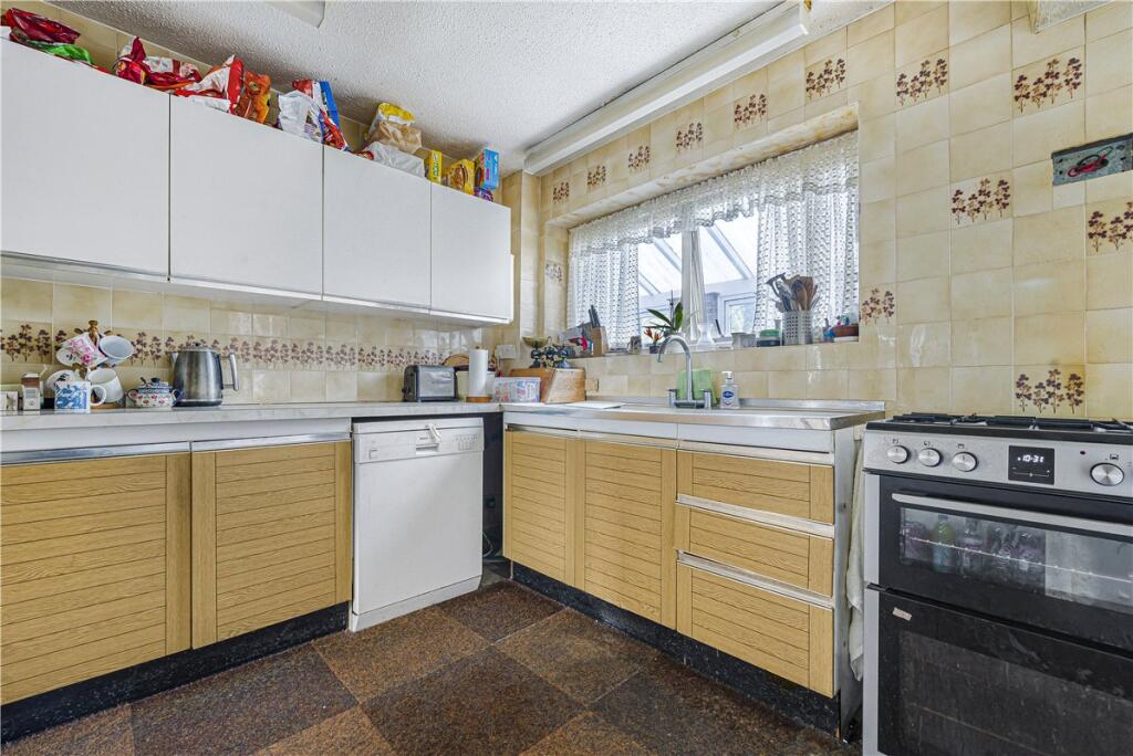 House in Bromley - View 4