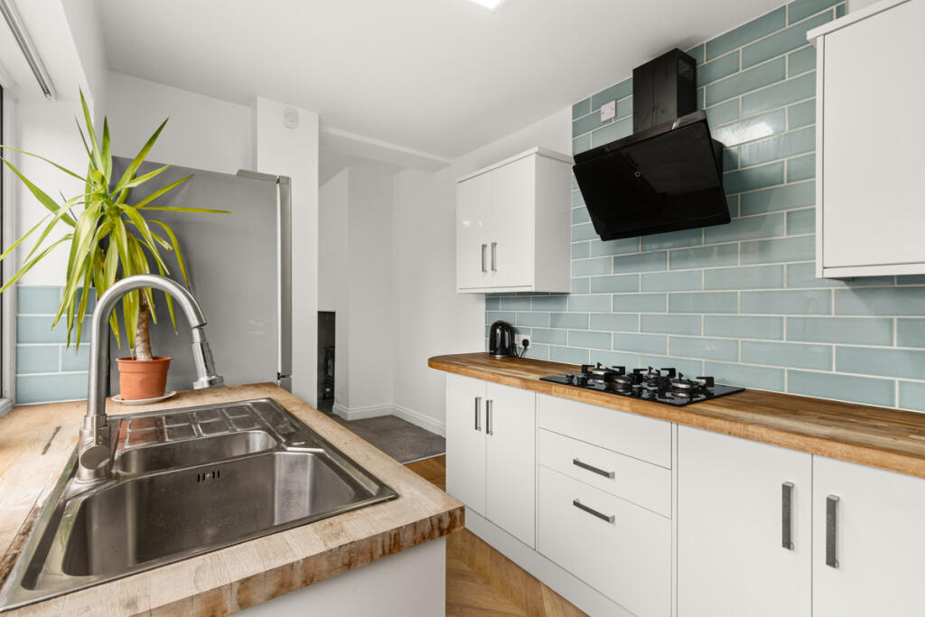 House in Doncaster, Cusworth Village, Sprotbrough and Cusworth - View 4