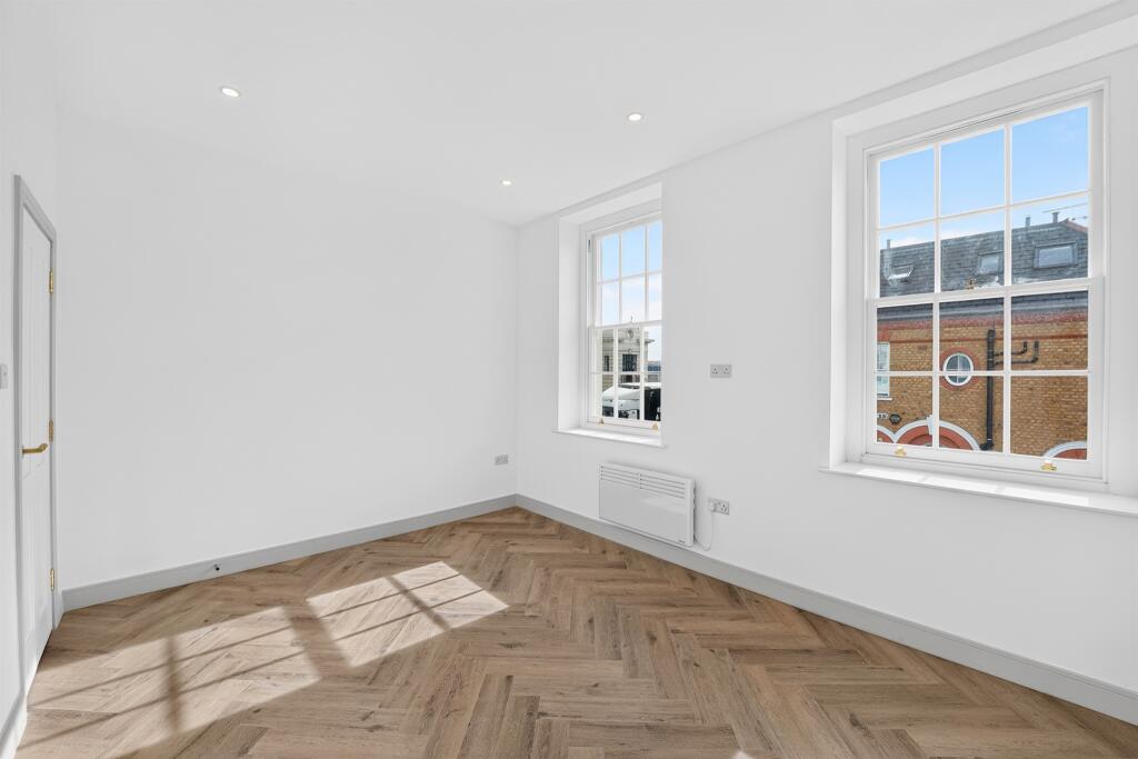 Apartment in London - More