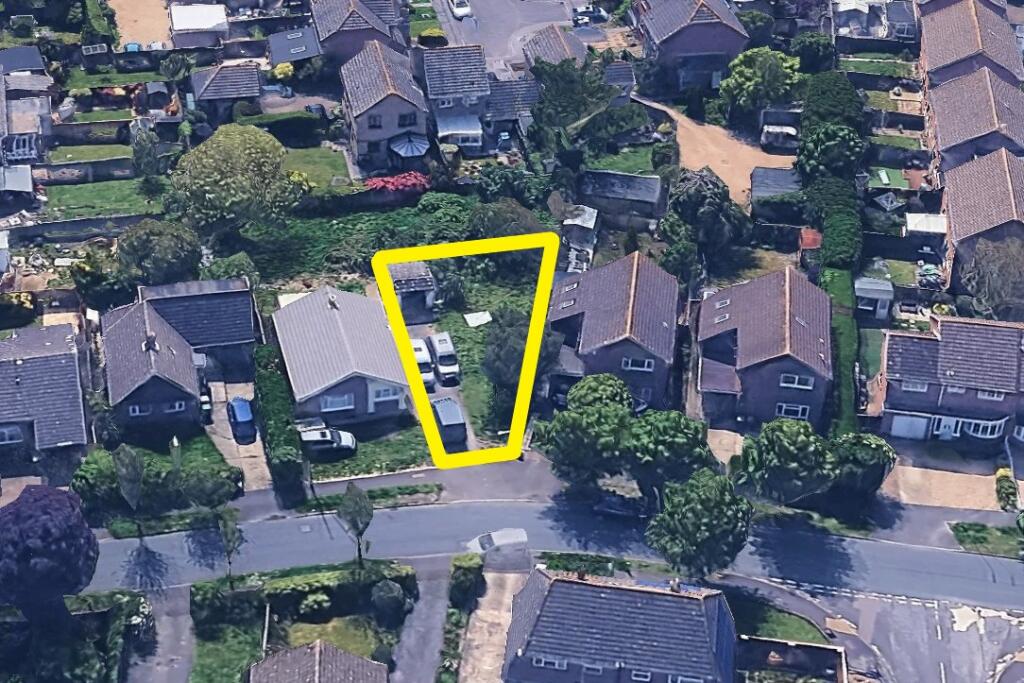 Land Adjacent 1a Sutton Road
Waterlooville, Hampshire, PO8 8PU