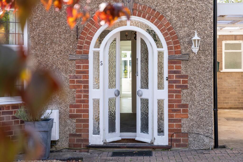 House in Wychavon, Greenhill, Evesham - More