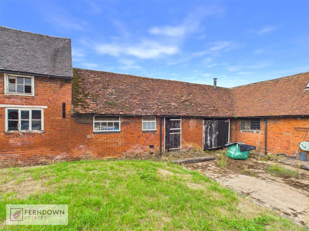 The Byre Barns, Packington Lane, Maxstoke, Warwickshire, B46 photo 4