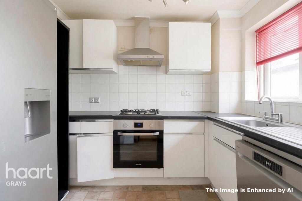 House in Tilbury, Essex - View 5