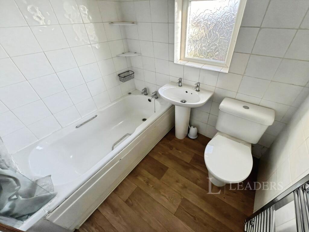 Additional image 8 of Leafield Crescent, Bradford, West Yorkshire, BD2