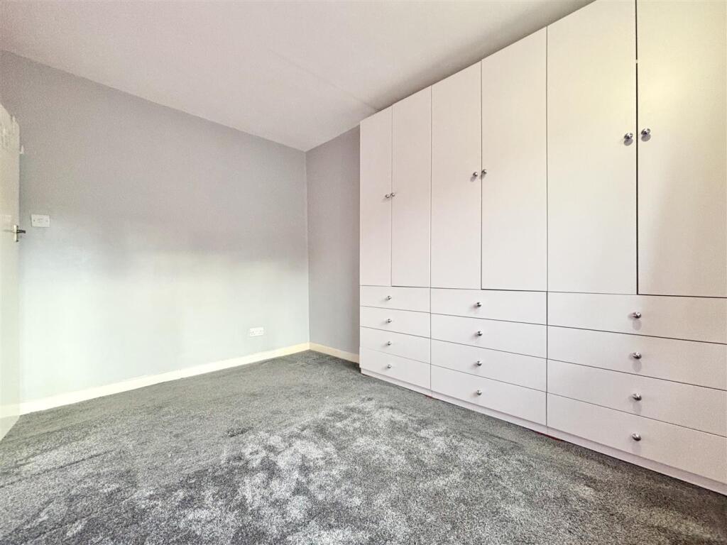 Additional image 10 of Hollybank Gardens, Bradford 7