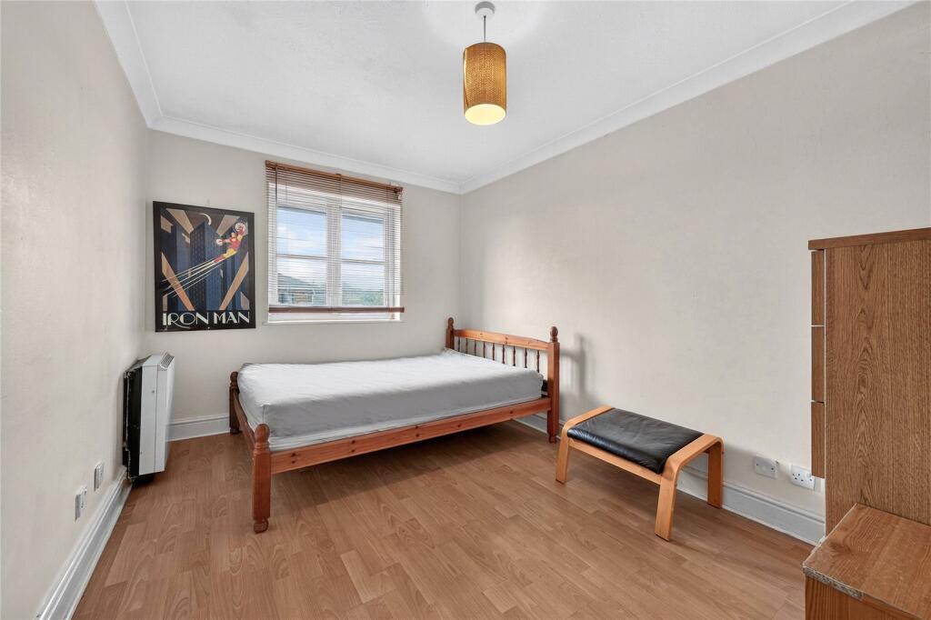 Apartment in London, Telegraph Hill, Brockley - View 3