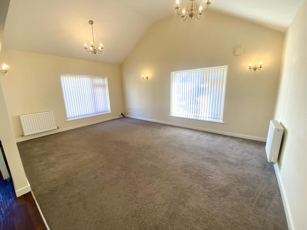 Apartment in Newcastle upon Tyne - View 4