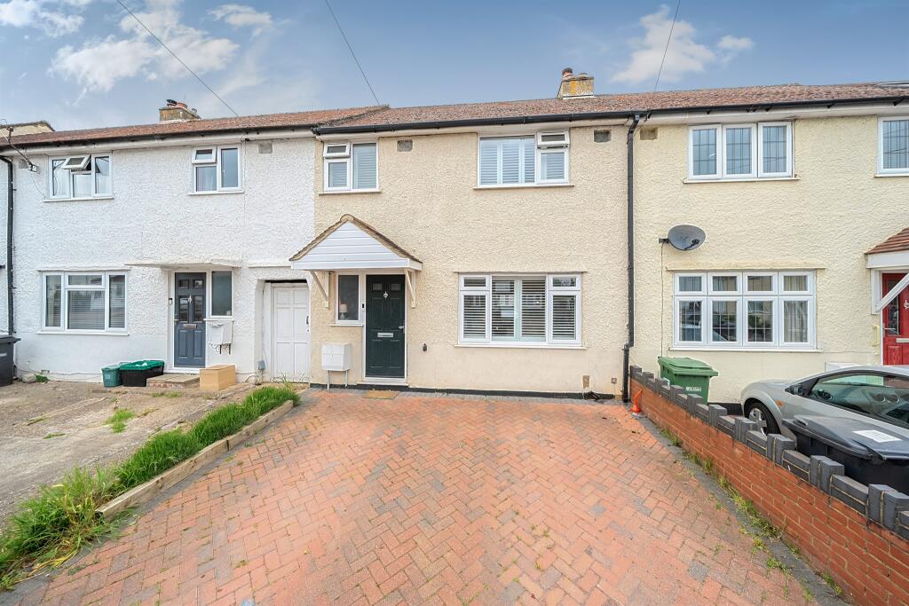 Main image of property: Kings Road, London Colney, St. Albans