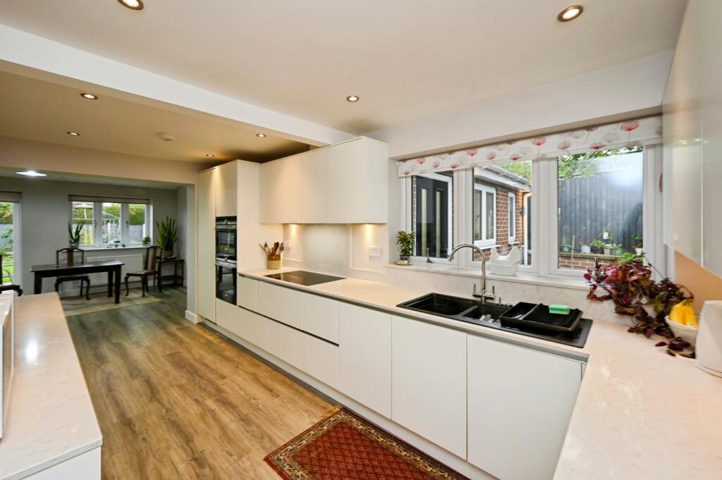Desborough Road, Selston, Nottingham, Nottinghamshire, NG16 photo 2