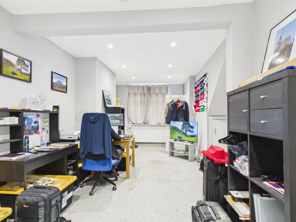 House in St Helens, Liverpool City Region - More