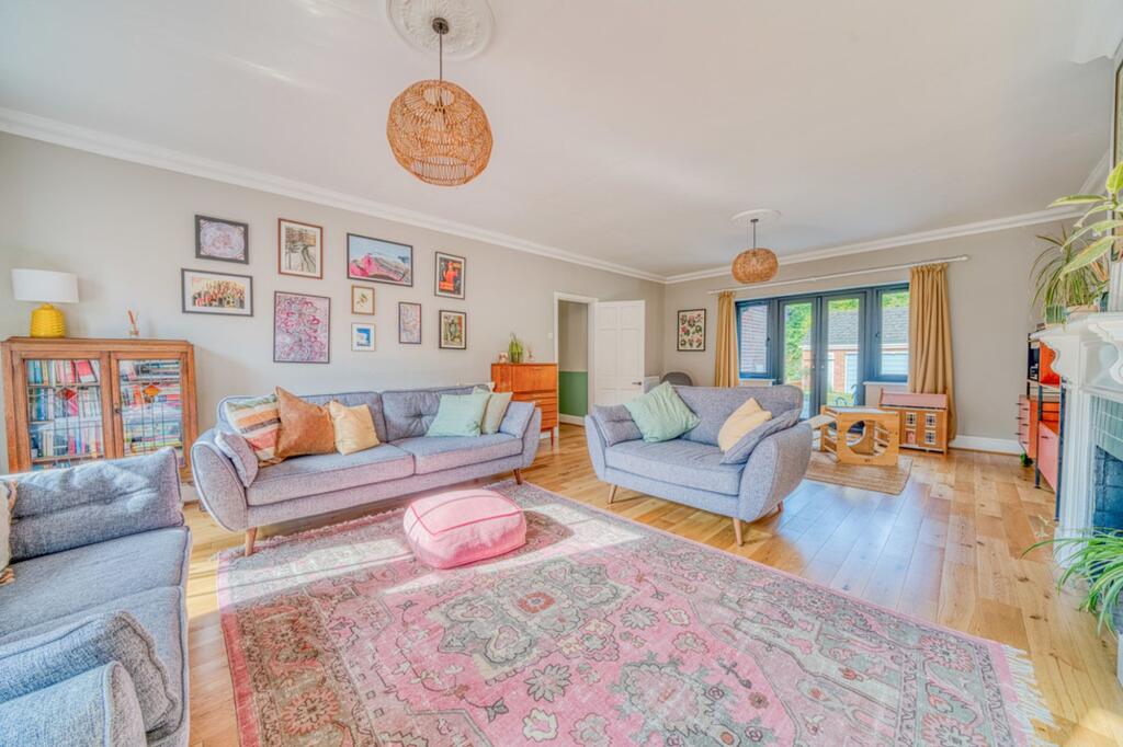House in New Forest, Sandleheath - View 5