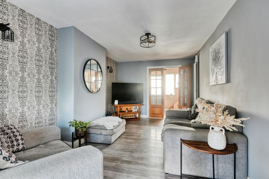 House in Tamworth, Staffordshire - View 5