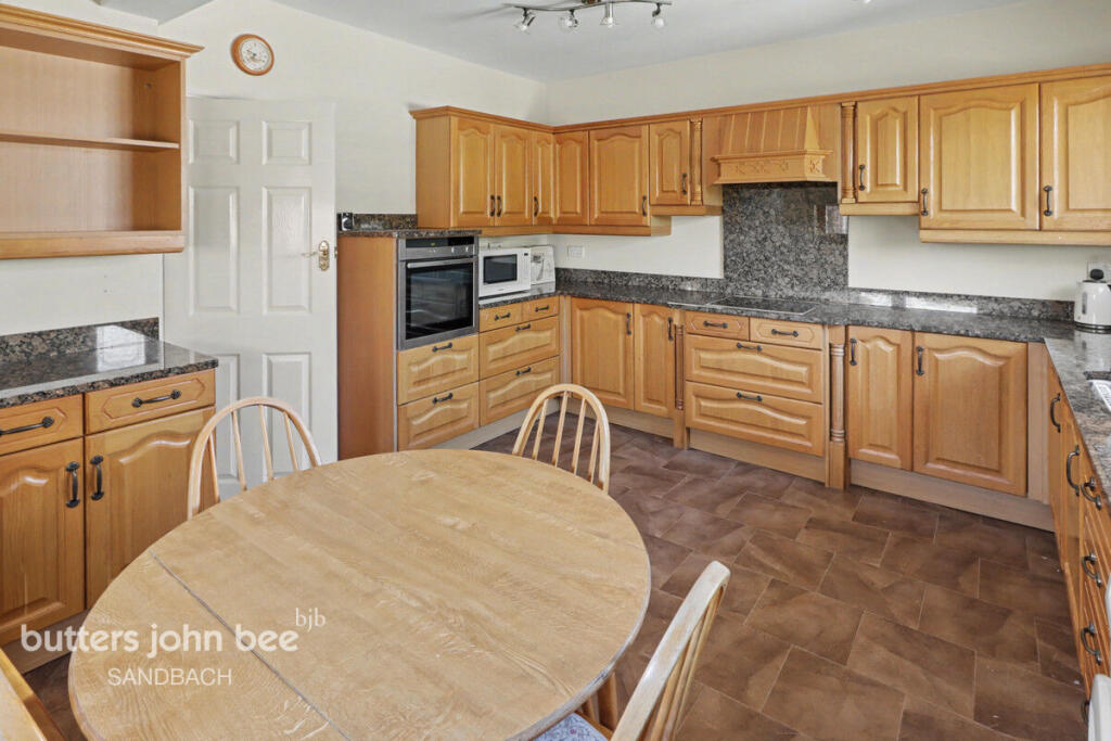 Mill Lane, Sandbach photo 4