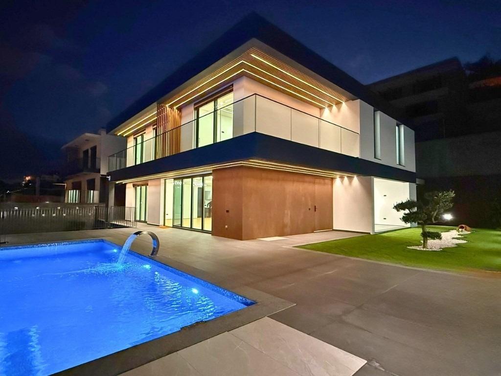 Main image of property: Madeira, Funchal