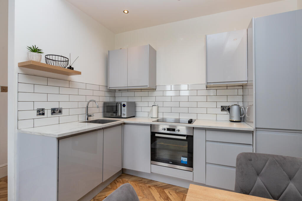 Apartment in Paisley, Whitehaugh - View 5