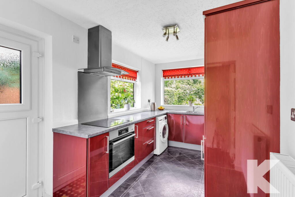 18 Heights Lane, Chadderton, Oldham, OL1 2SA photo 4