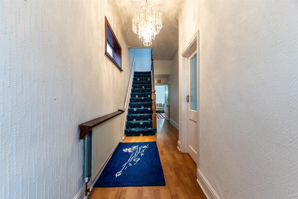 House in Nottingham, West Bridgford - View 3