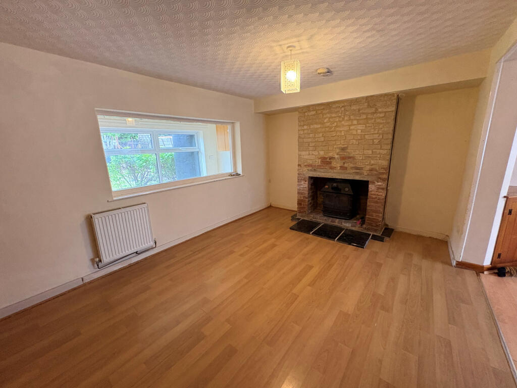 House in Yeovil, Somerset - View 2