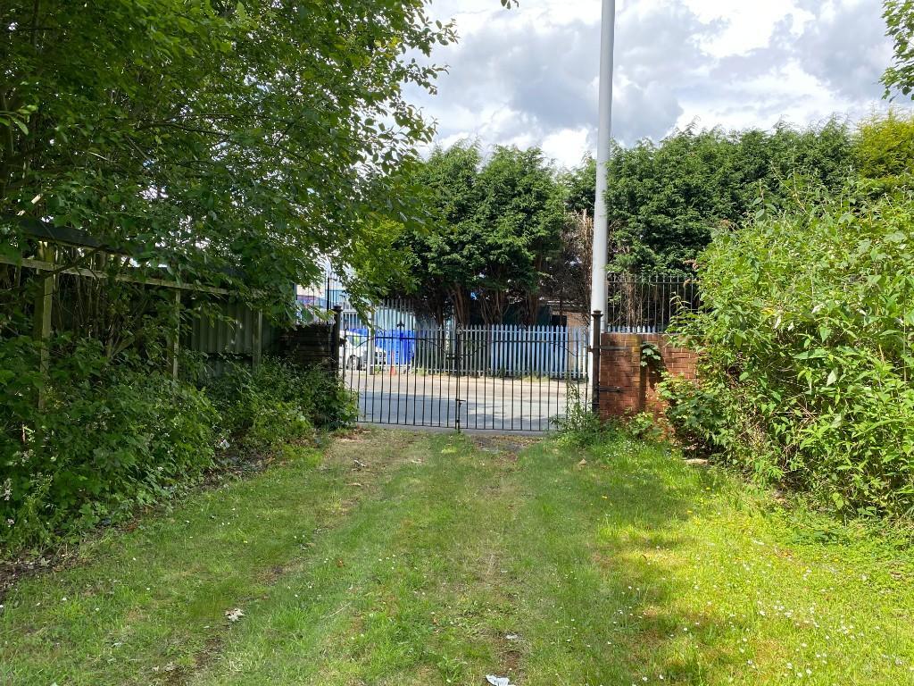 Access to Dimmock St