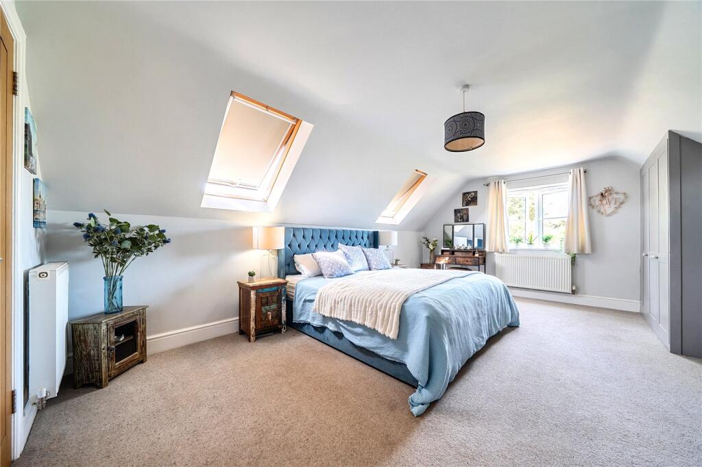House in Taunton - View 5