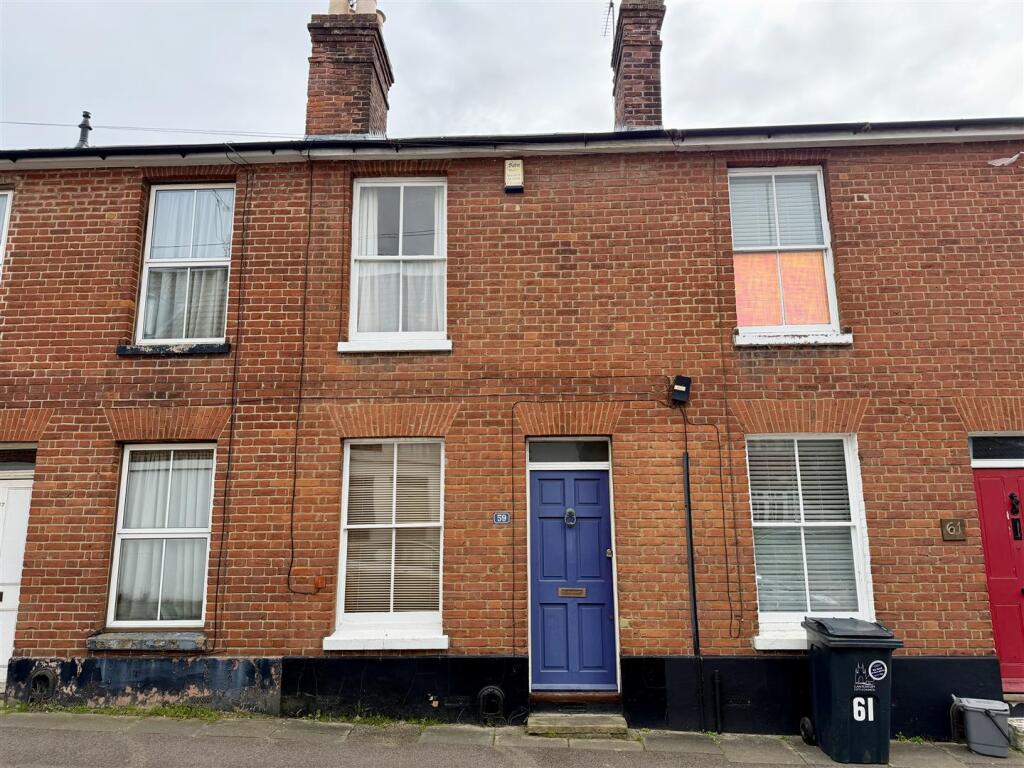 Main image of property: 59 Cossington Road, Canterbury, Kent CT1 3HU
