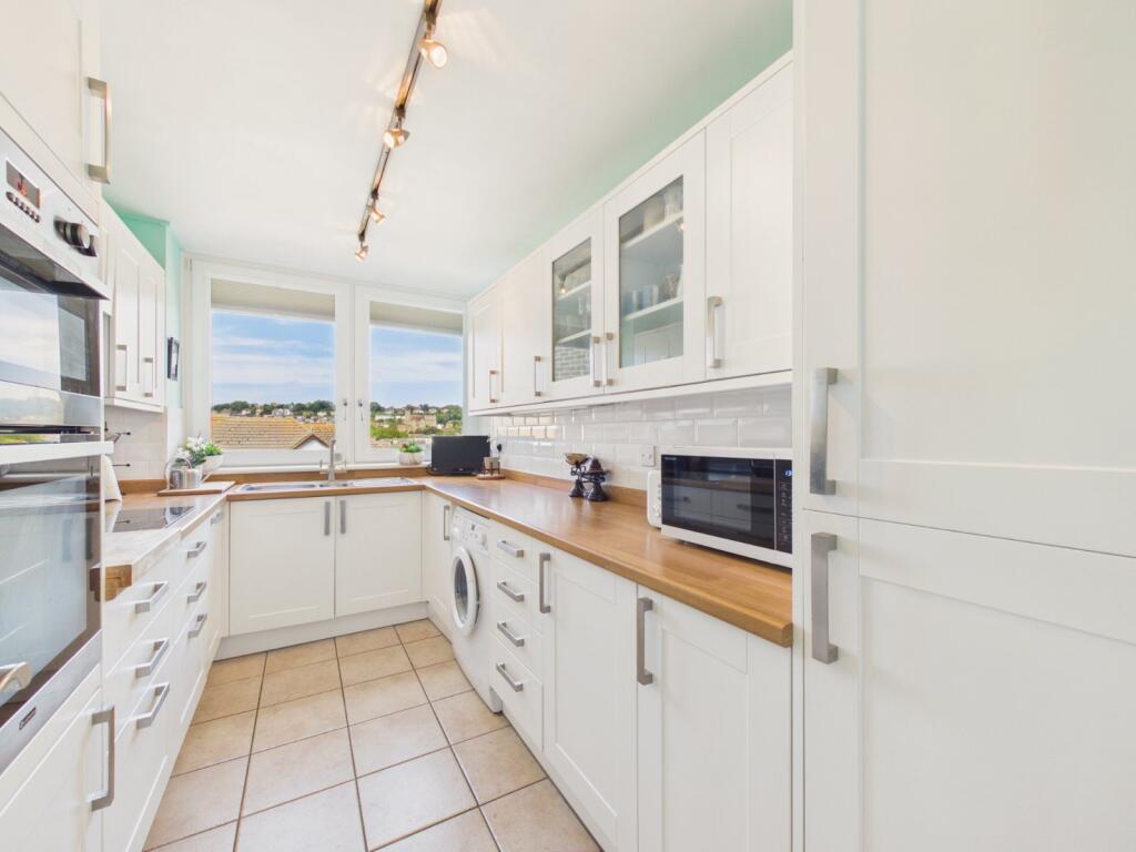 Apartment in Canterbury - View 3