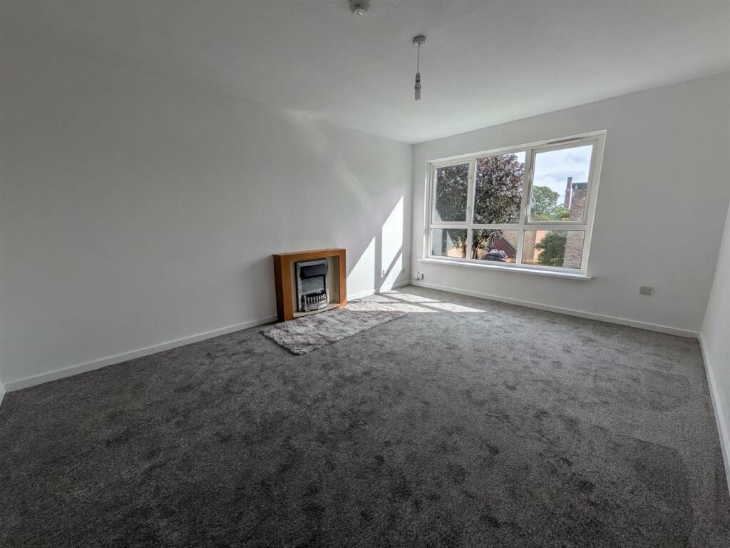Brookfield Road, Bradford photo 2