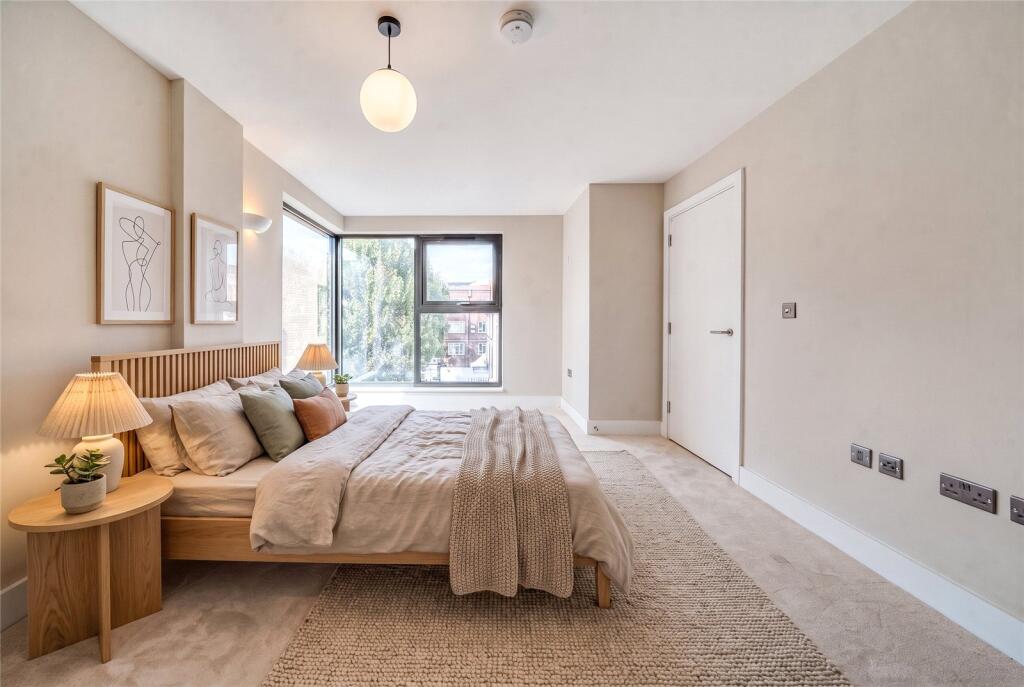 Apartment in London - More