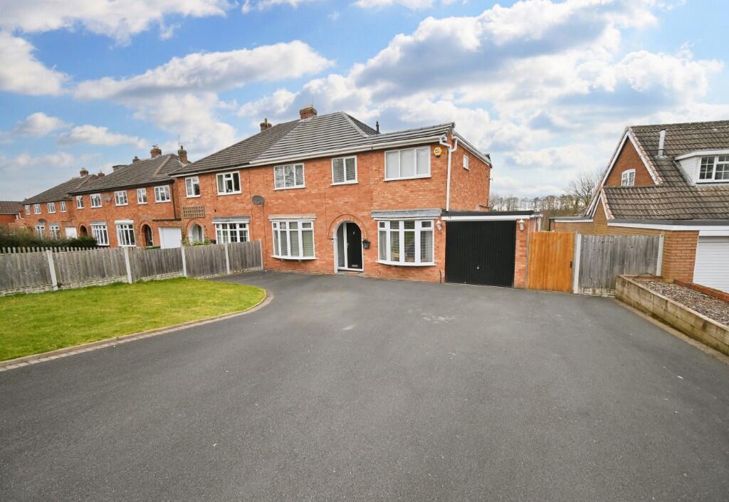 4-bed semi-detached on Bilbrook Road, Codsall, Wolverhampton, WV8, £450,000