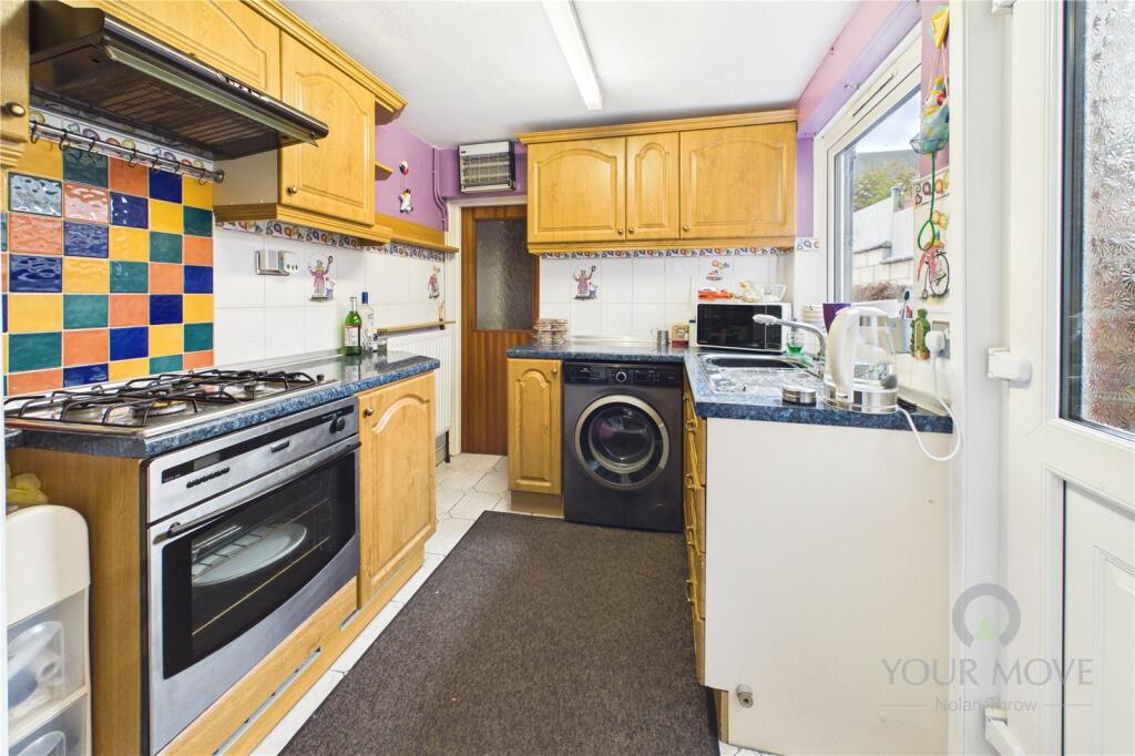 House in Kettering, Avondale - View 4