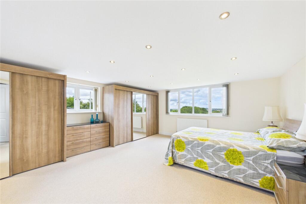 House in Bath - View 5